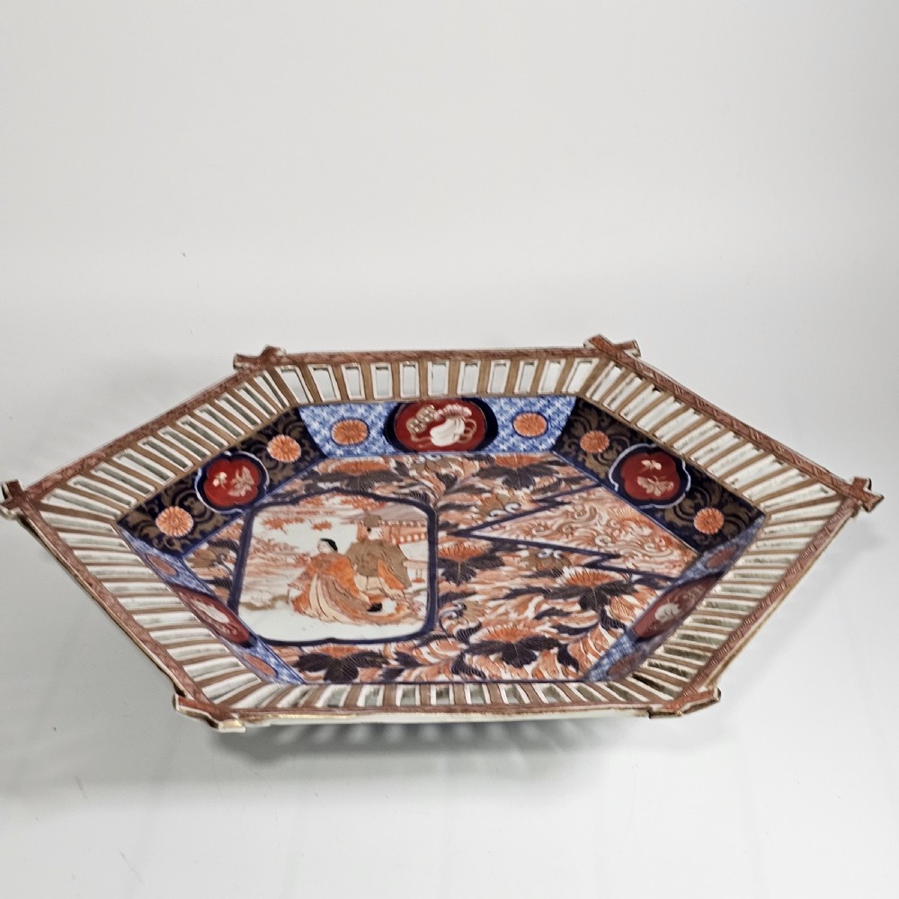 Stunning Large 1900'S Oriental Imari Fretted Charger 39.5cm Diameter View XV