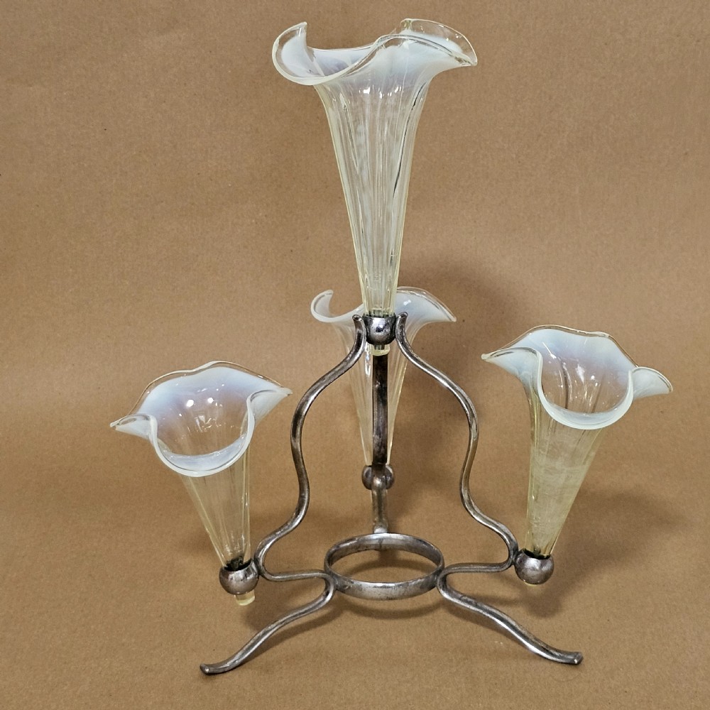 Stunning Victorian 1890S Quadruple Glass Epergne Vase With A Silver Plated Base/Holder And Four Uranium Glass Vases
