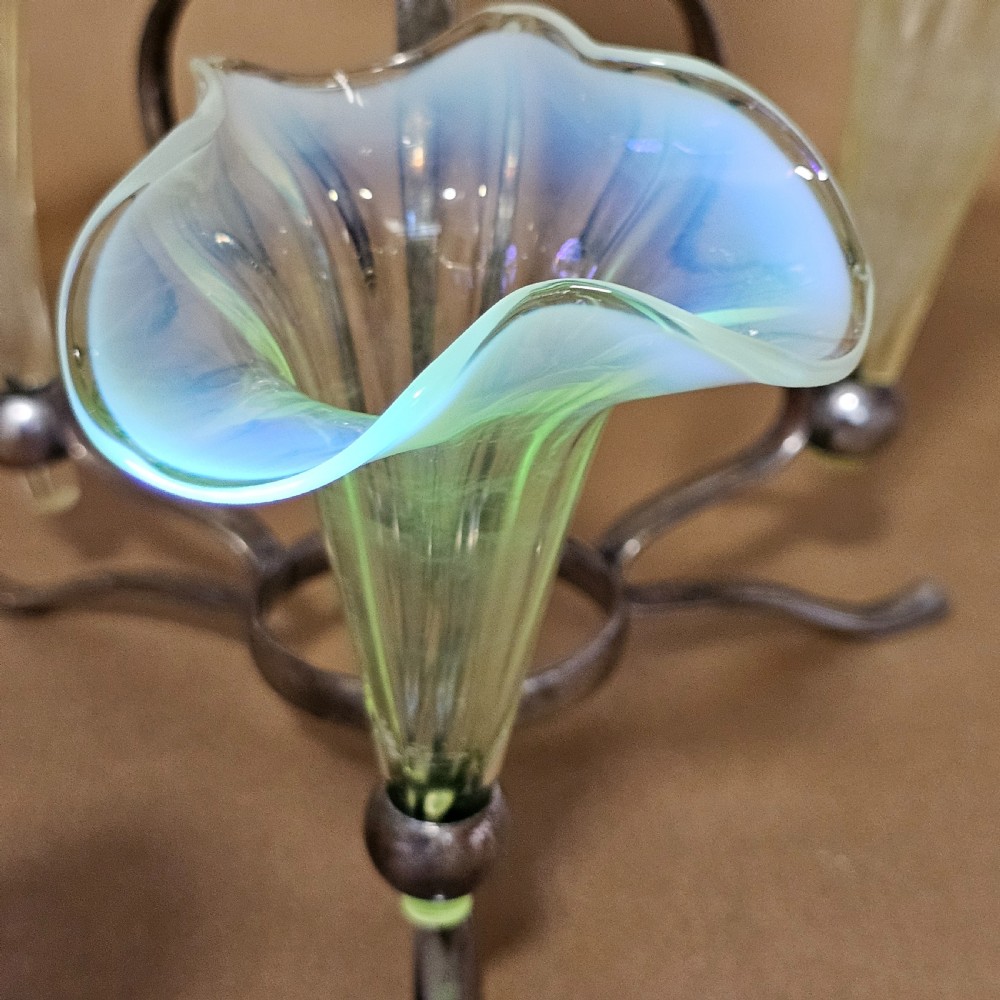 Stunning Victorian 1890S Quadruple Glass Epergne Vase With A Silver Plated Base/Holder And Four Uranium Glass Vases View VIII