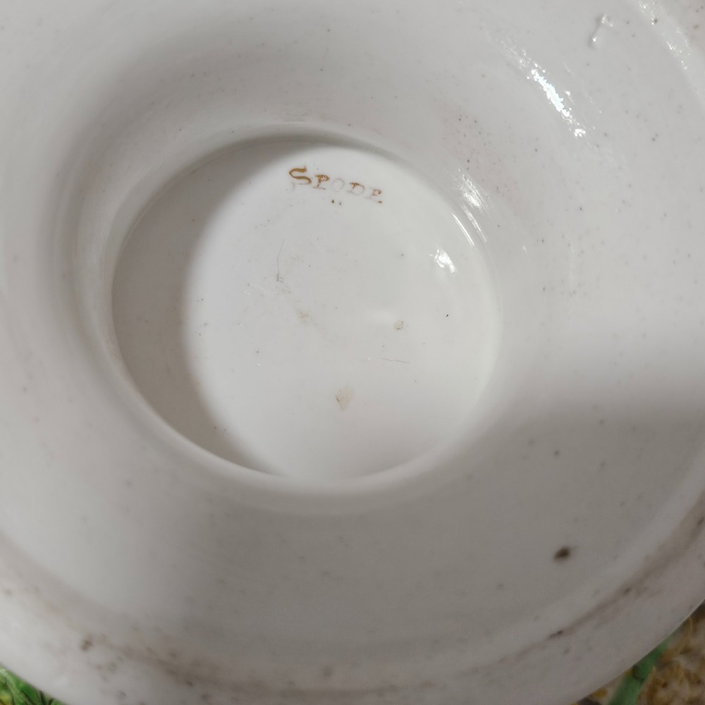 An antique circa 1830 Spode porcelain potpourri bowl with a pierced lid, featuring dense encrusted yellow and green flowers and a central pink rose finial. View XI