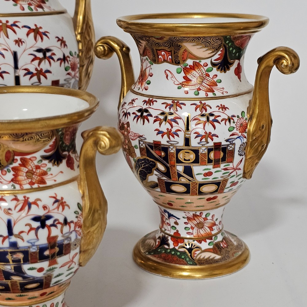 A Stunning 19thc 5-Piece Suite/Garniture Of Spode 967 Pattern Amphora Vases View V