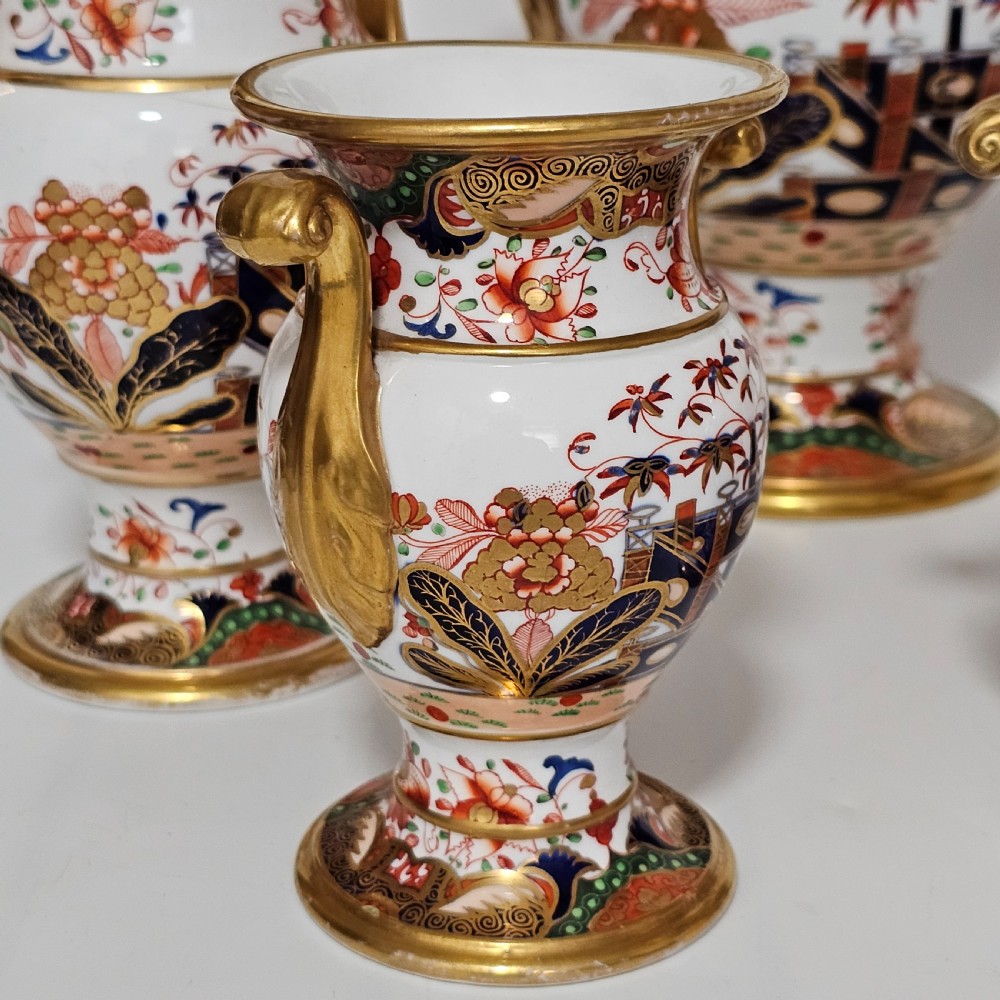A Stunning 19thc 5-Piece Suite/Garniture Of Spode 967 Pattern Amphora Vases View VI