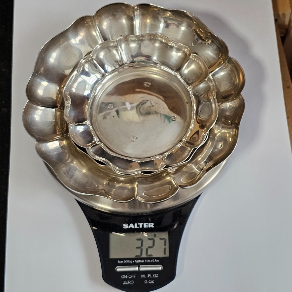 A Fine Trio of Heavy Gauge Sterling Silver Frilled Dishes 327g c1965 View V