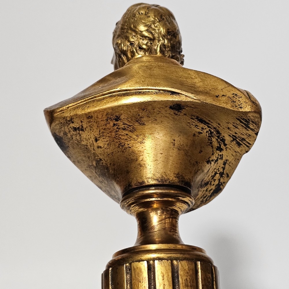 Fine 19thc 34cm Gilt Bronze Bust of Sir Walter Scott on Fluted Bronze Column  View VII