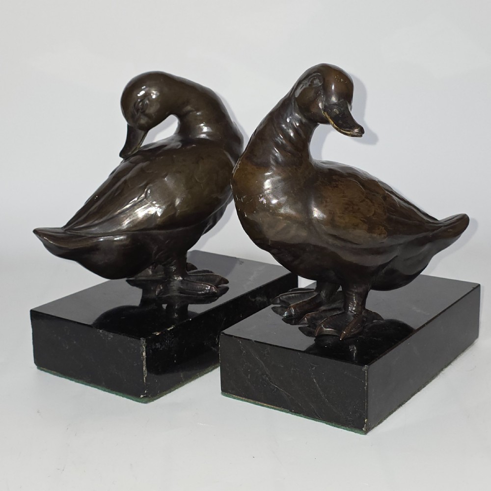 Fine Quality Large Pair of Late 19thc/Early 20thc Continental Bronze Ducks on Marble Plinths 21cm High View III