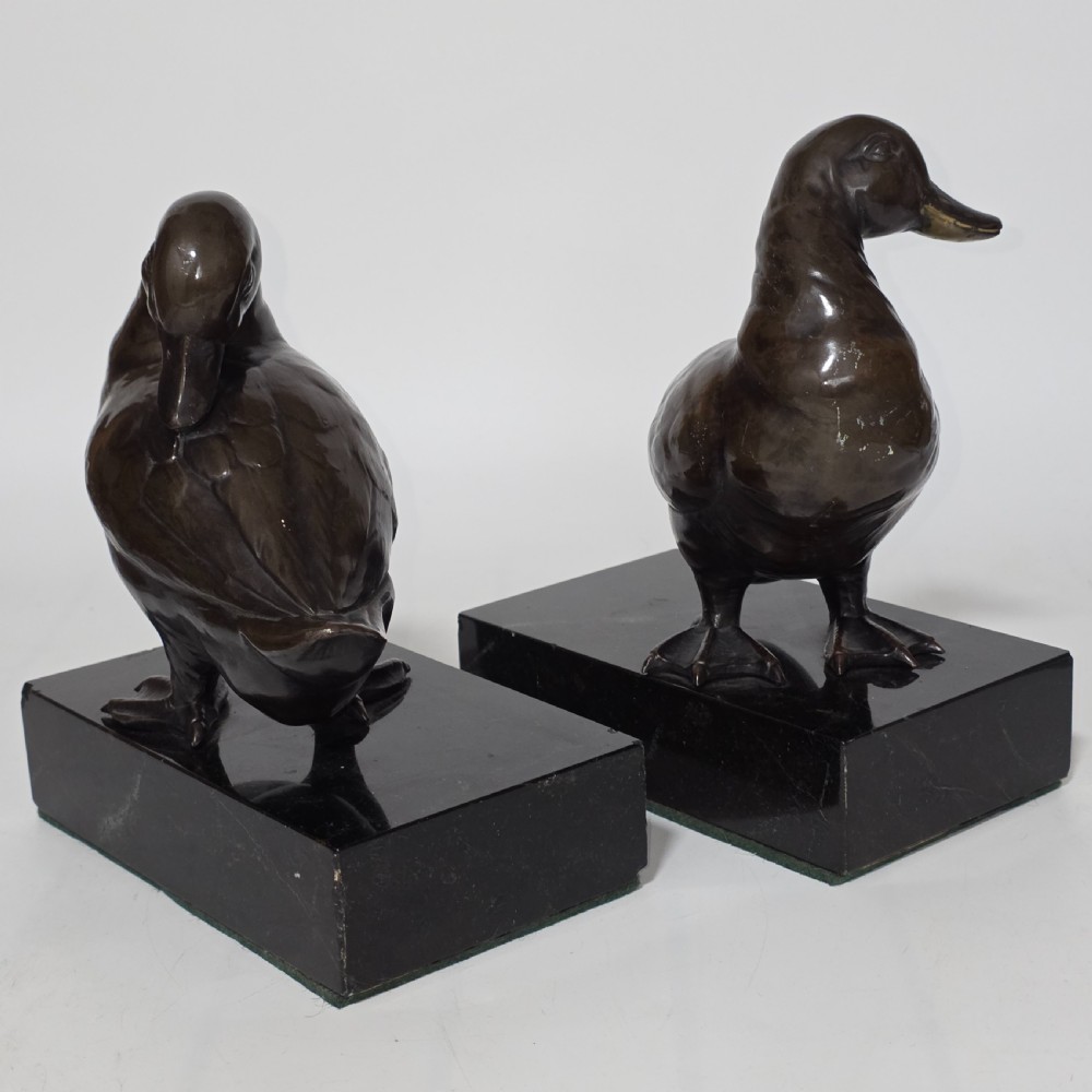 Fine Quality Large Pair of Late 19thc/Early 20thc Continental Bronze Ducks on Marble Plinths 21cm High View VII