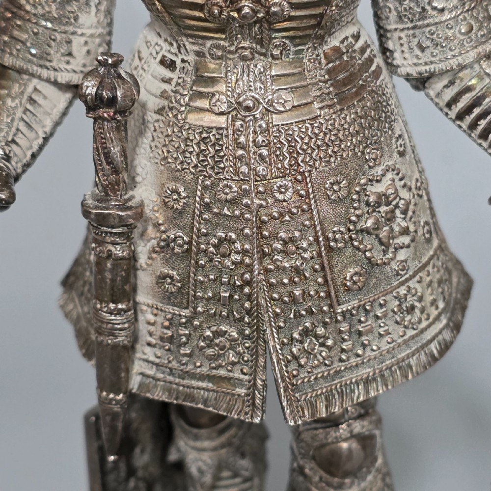 Fine and Highly Decorative German Silver Knight Figure – Hanau, c.1924 View V