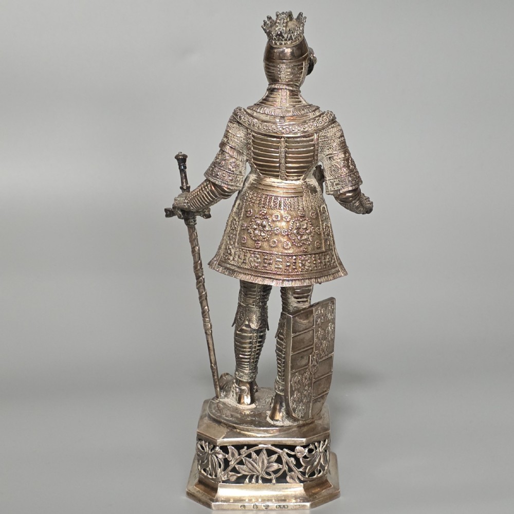 Fine and Highly Decorative German Silver Knight Figure – Hanau, c.1924 View VIII