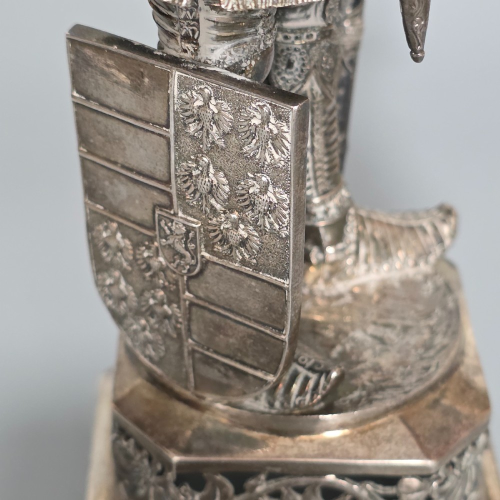 Fine and Highly Decorative German Silver Knight Figure – Hanau, c.1924 View XII