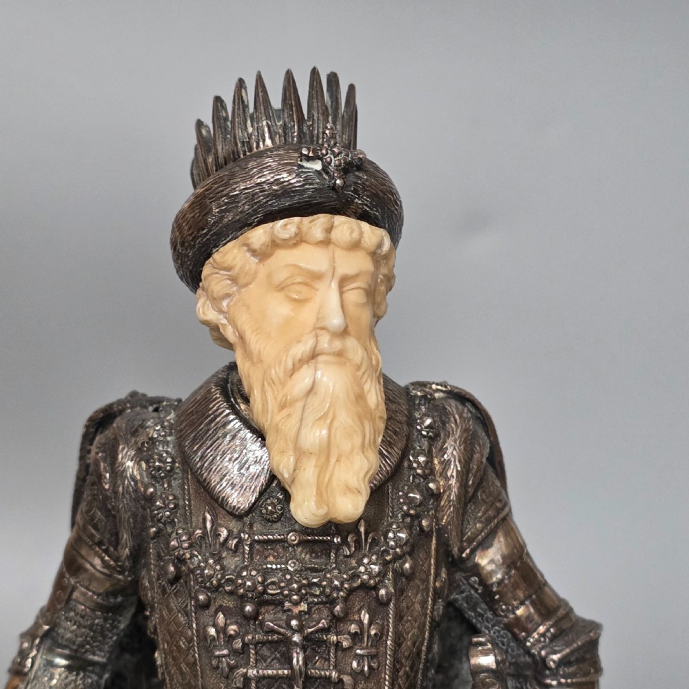 Fine and Highly Decorative German Silver Figure of a French King – Hanau, c.1927 View V