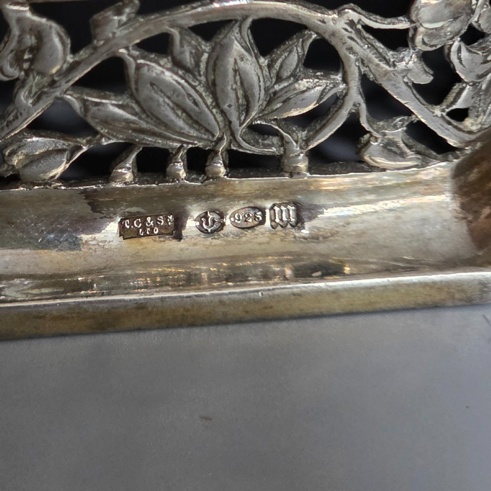 Fine and Highly Decorative German Silver Figure of a French King – Hanau, c.1927 View IX