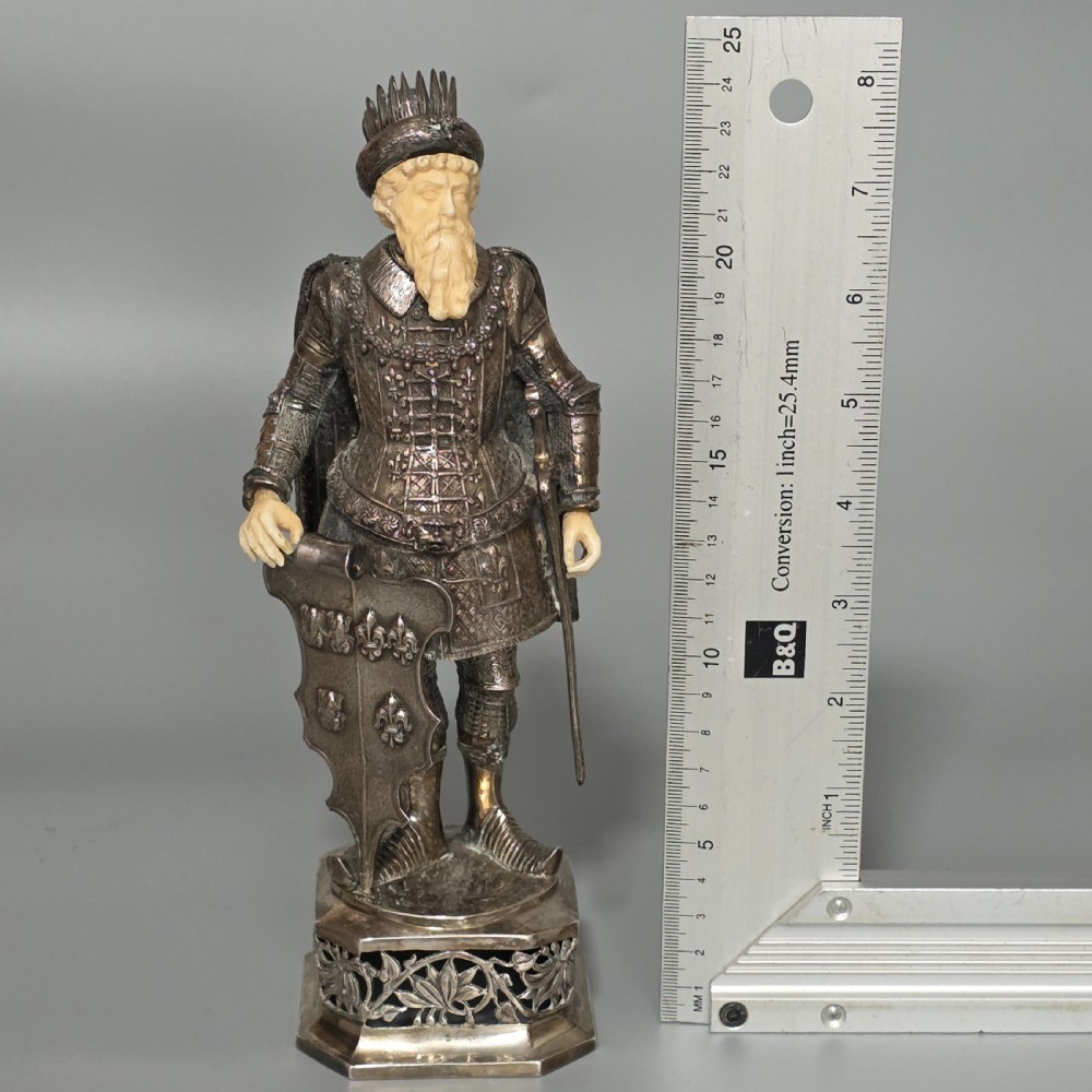 Fine and Highly Decorative German Silver Figure of a French King – Hanau, c.1927 View XVIII