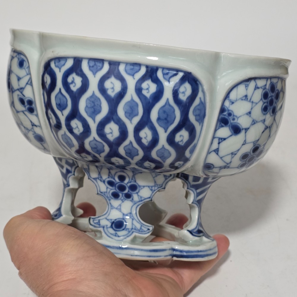 19thc Chinese Blue & White Comport Bowl View X