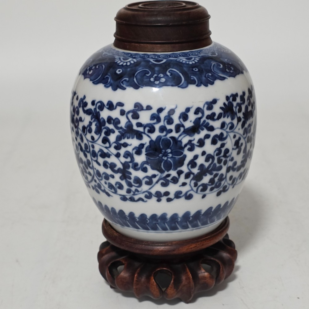 Fine 18thc/19thc Chinese Ginger Jar with Carved Wooden Lid & Base View III
