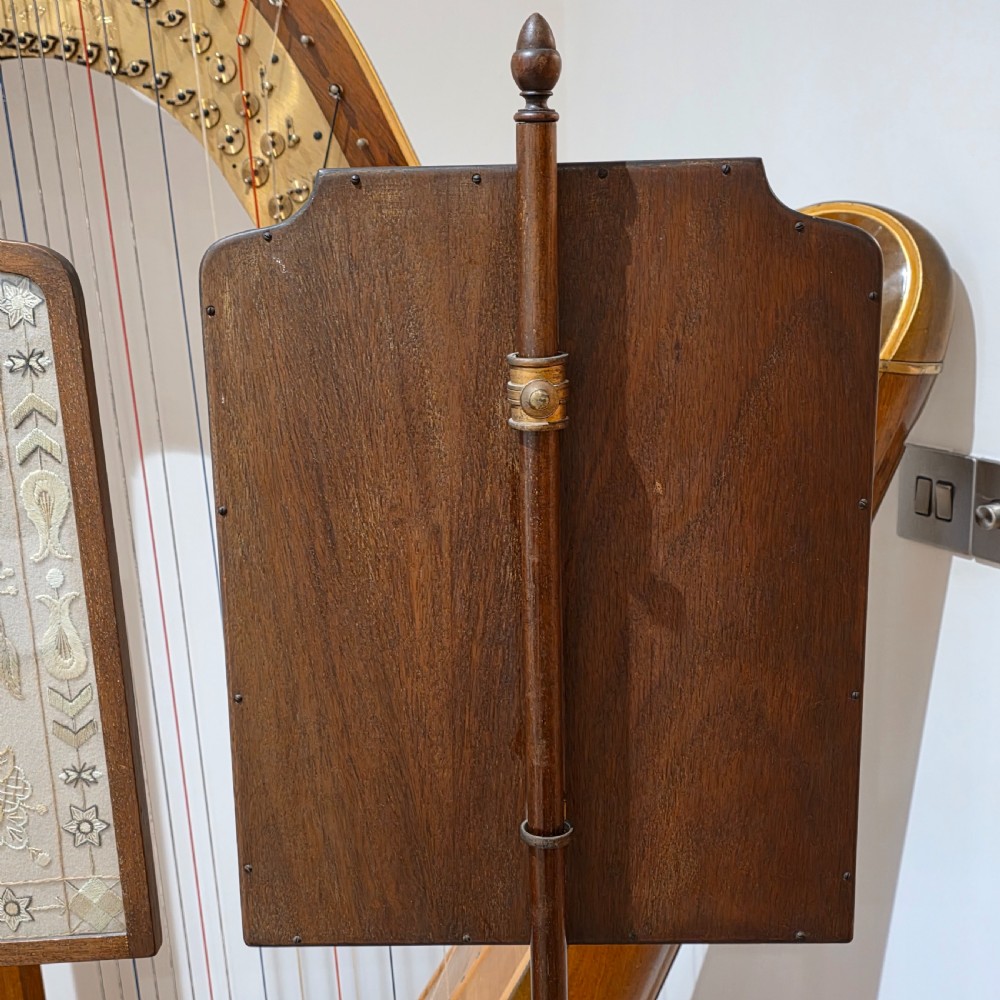 Fine Pair of Early Victorian Rosewood Pole Screens with Embroidered Silk/wool Panels View X