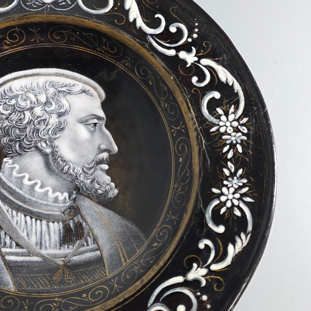 Fine 19th Century Limoges Grisailles Enamel Tazza with Portrait – French, Circa 1880 View XIV