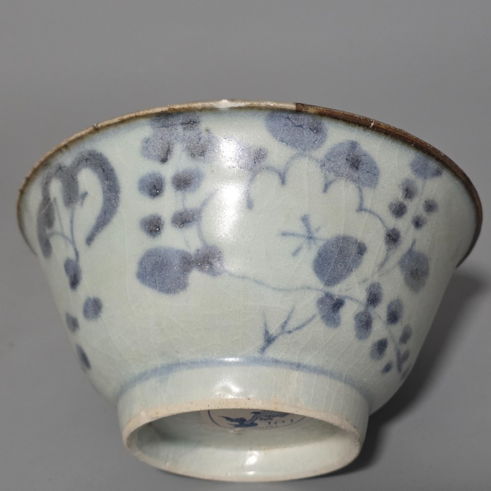A Chinese Porcelain 'Nanking Cargo' Blue And White Bowl c1750 View IX