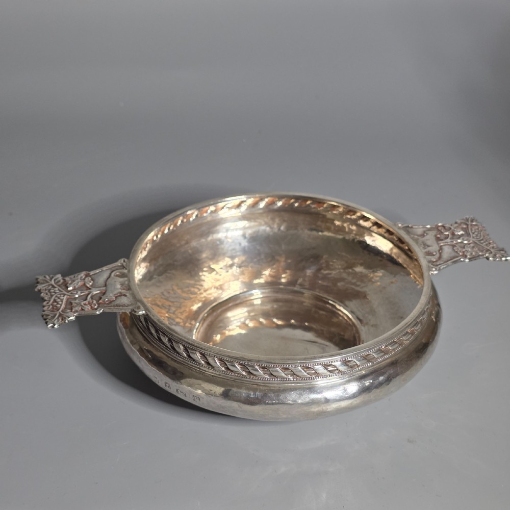 A.E.Jones Arts & Crafts Solid Silver Quaiche Birmingham 1916 View XII