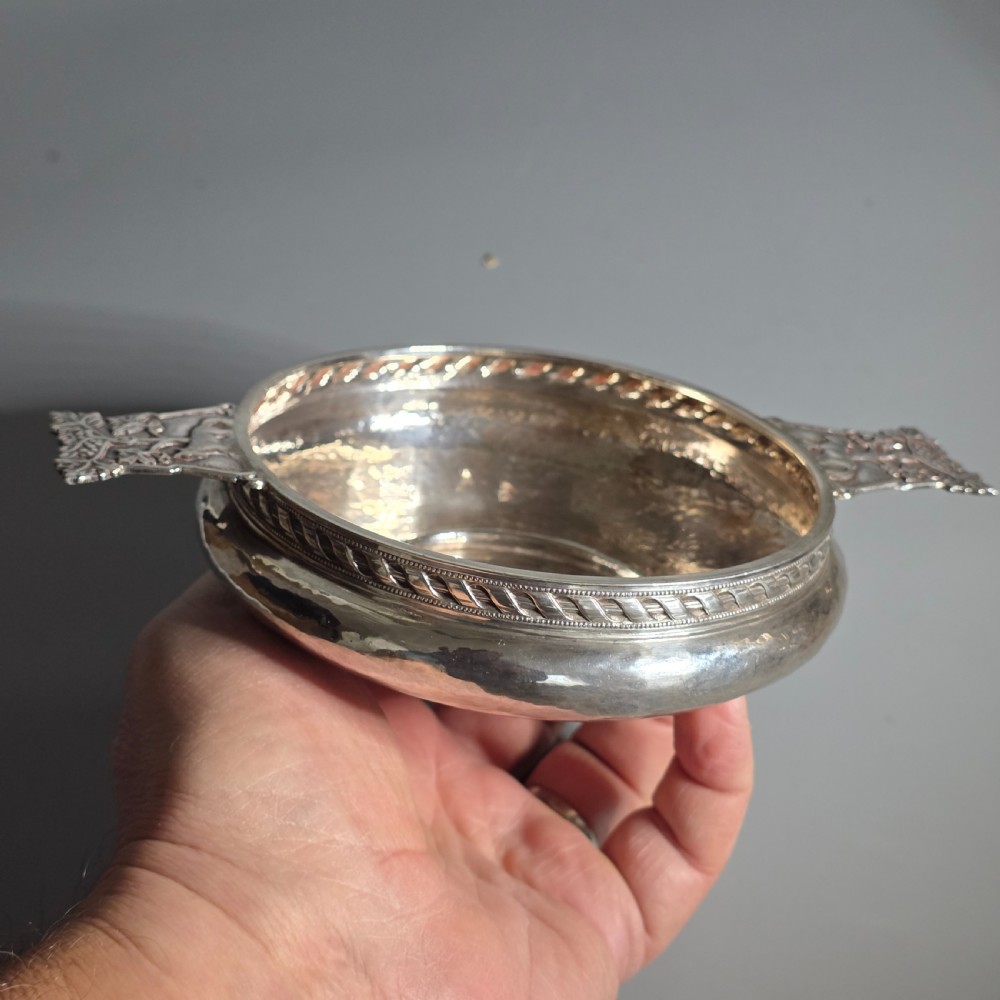 A.E.Jones Arts & Crafts Solid Silver Quaiche Birmingham 1916 View XIII
