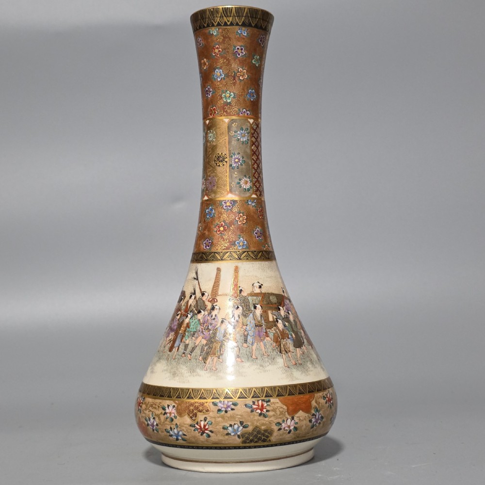 Fine Antique Japanese Satsuma Ovoid Vase – Signed Dozan – Meiji Era (Late 19th Century) View II