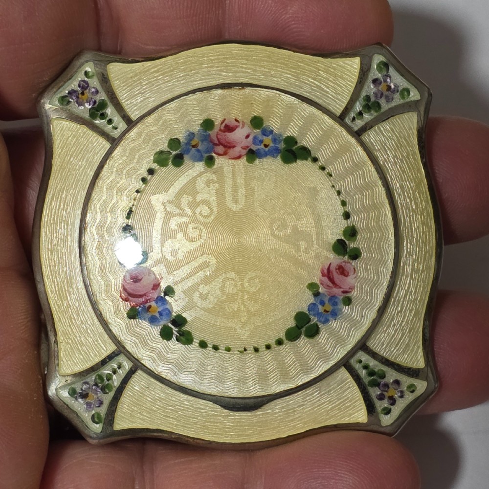 Vintage 1930s Yellow Guilloche enamel and white metal Compact, View II