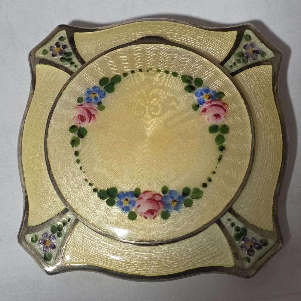 Vintage 1930s Yellow Guilloche enamel and white metal Compact, View VI