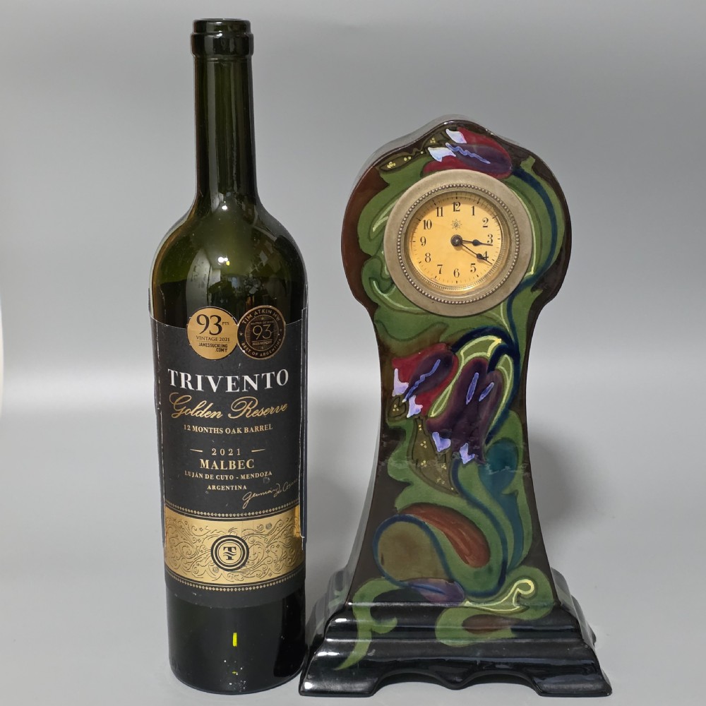 Stylish Gouda Pottery Clock, 1910 (working) View XI
