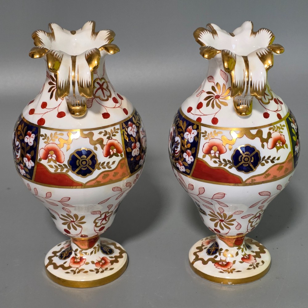 Rare Pair of Spode 2907 Pattern Vases with Curled Leaf Handles c1830 View VII