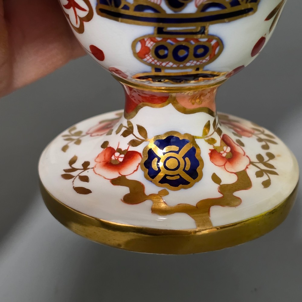 Rare Pair of Spode 2907 Pattern Vases with Curled Leaf Handles c1830 View XVII