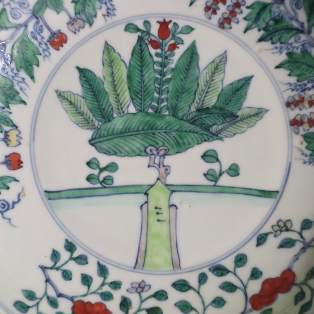 Chinese Doucai Pomegranate Dish, Chenghua Mark (Later), Qing Dynasty View II