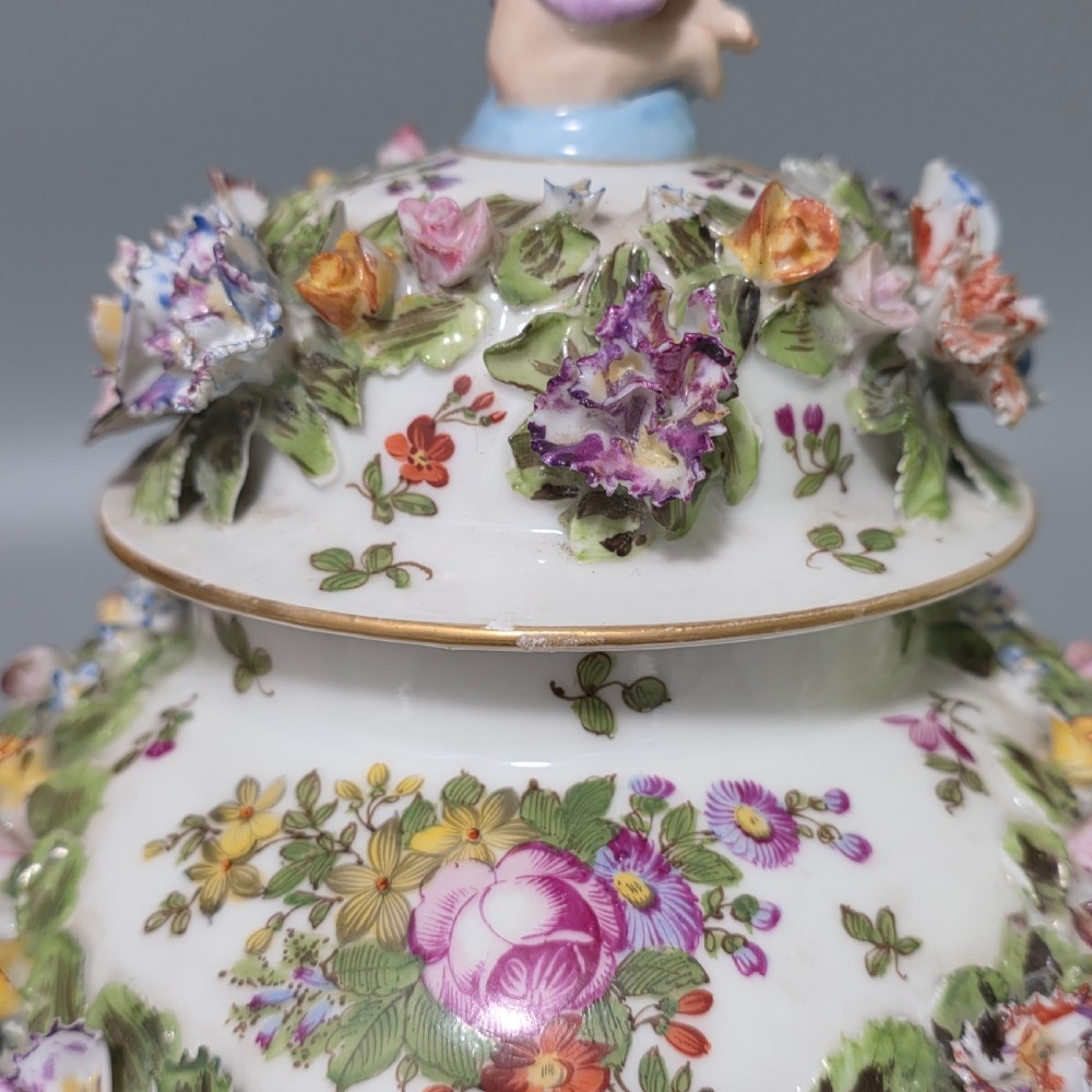 Meissen-Style Covered Urn Flower Vase, Late 19th Century View VII