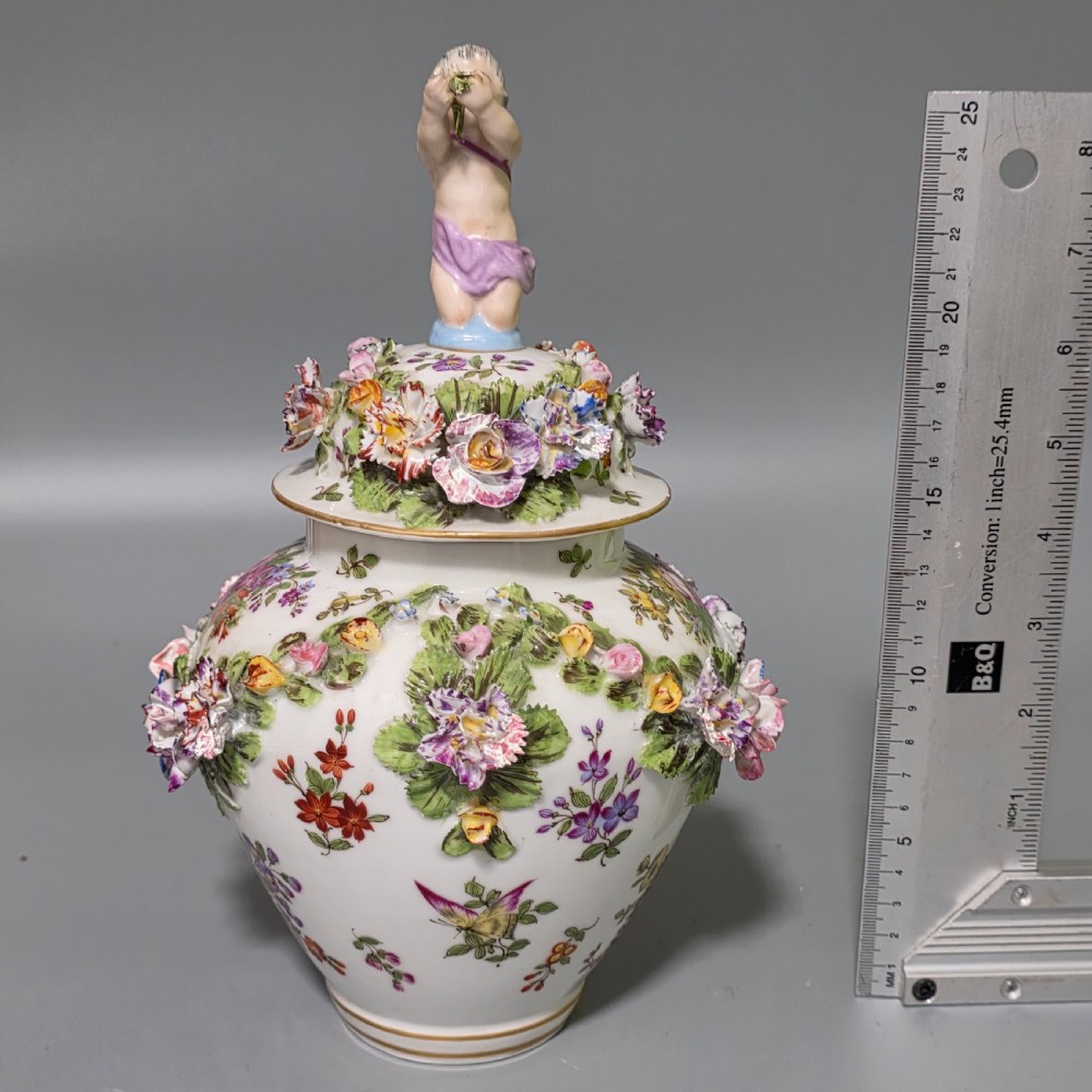 Meissen-Style Covered Urn Flower Vase, Late 19th Century View VIII