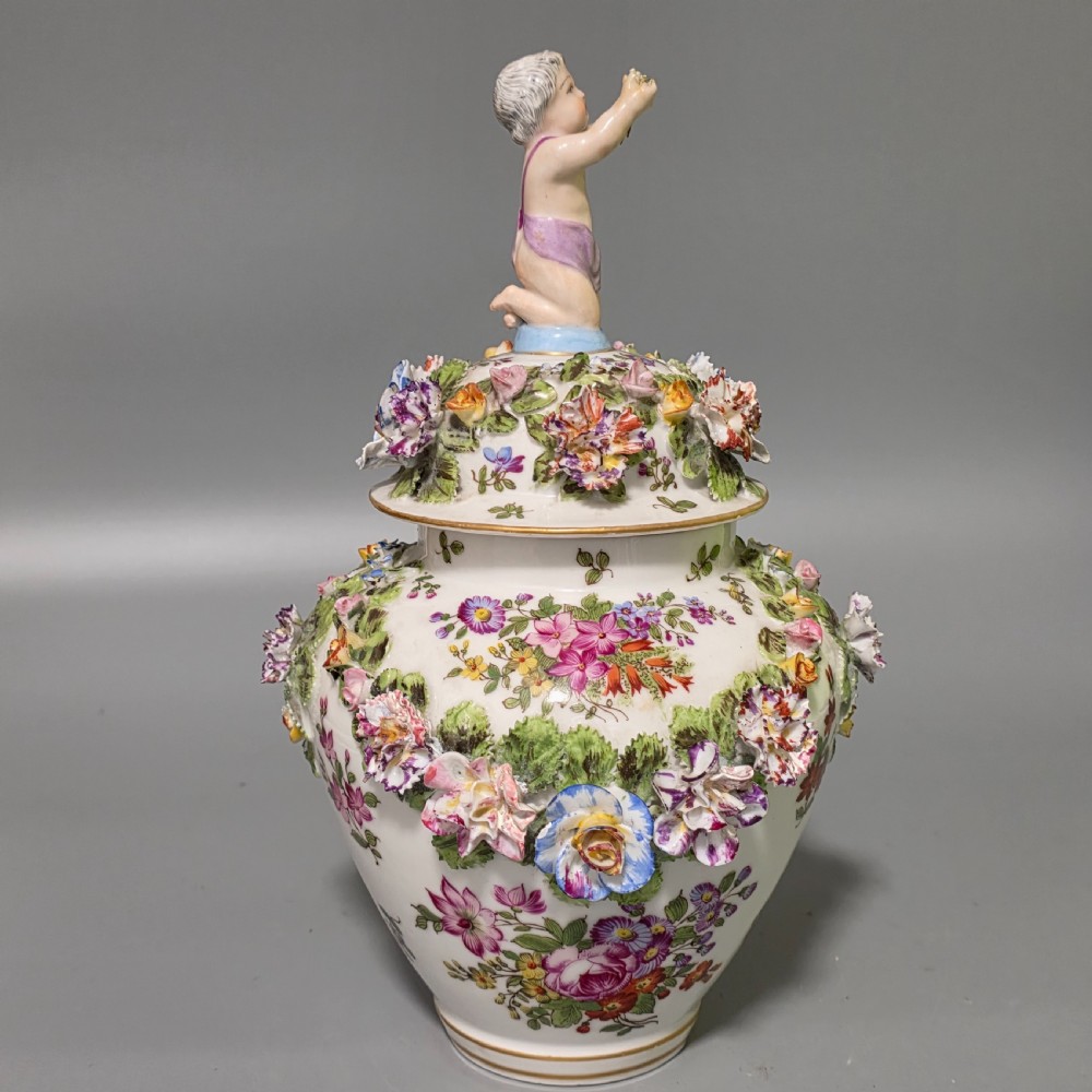 Meissen-Style Covered Urn Flower Vase, Late 19th Century View IX