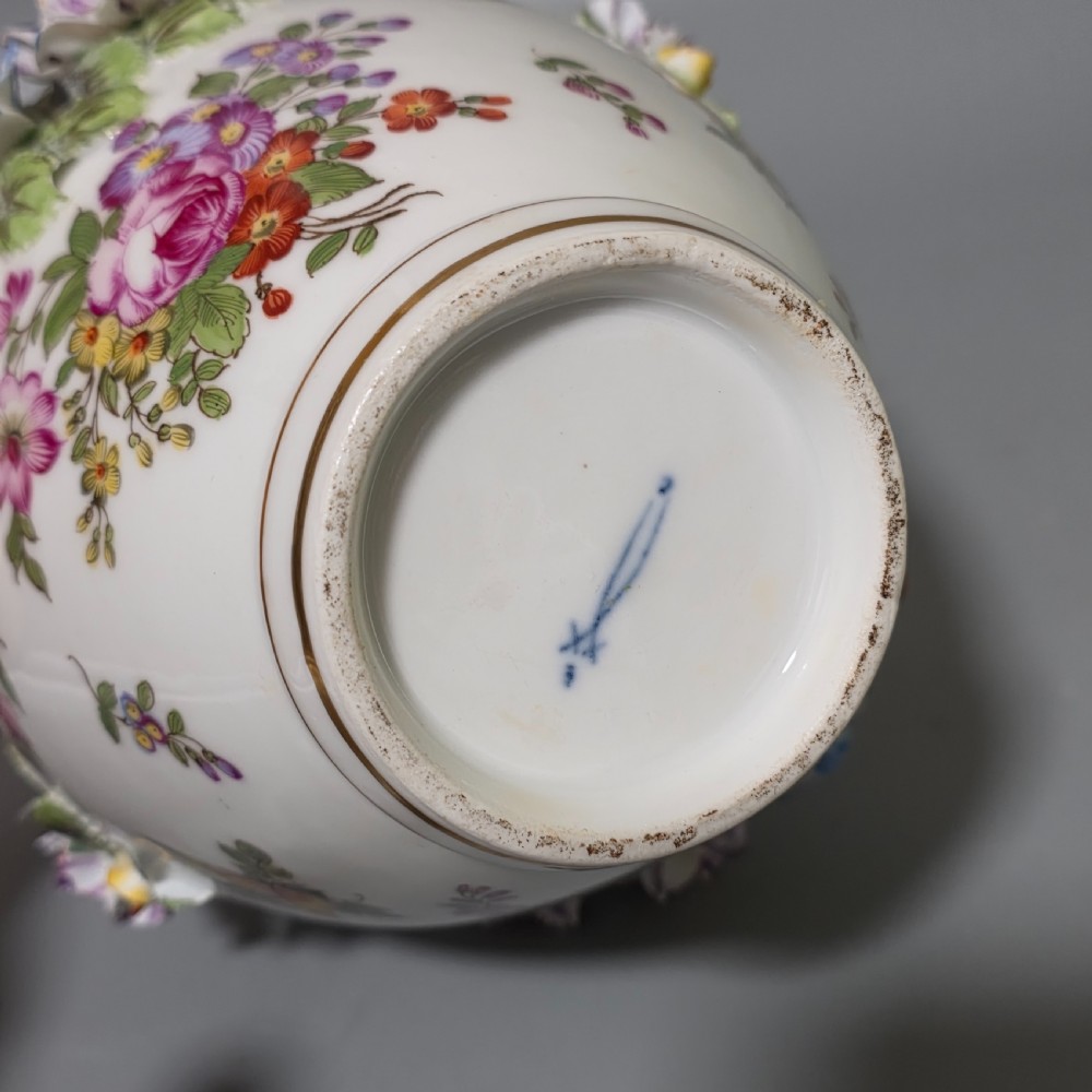 Meissen-Style Covered Urn Flower Vase, Late 19th Century View XI
