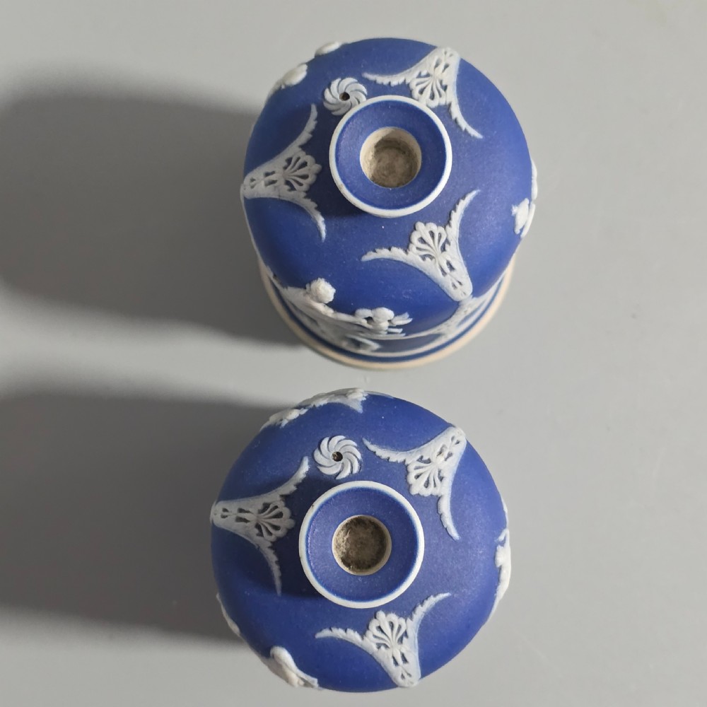 Rare 19th-Century Wedgwood Jasperware Match Boxes Taper Top (Pair) View XIII