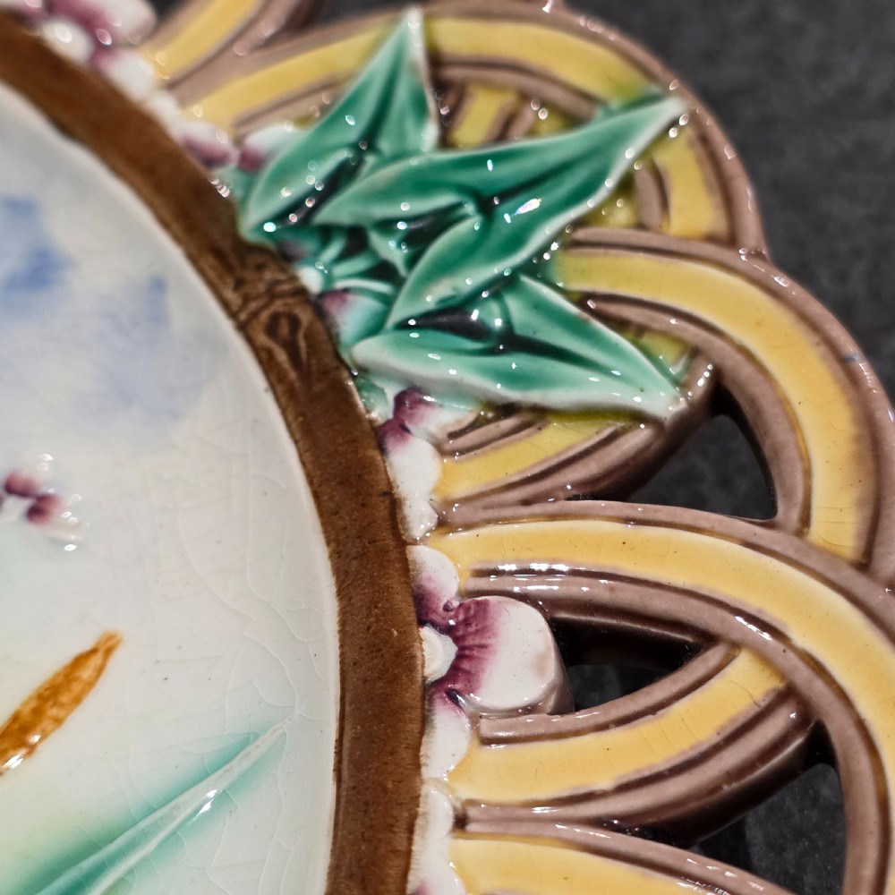 Wedgwood Majolica Heron Plate - Joseph Théodore Deck – England, 1871 View V