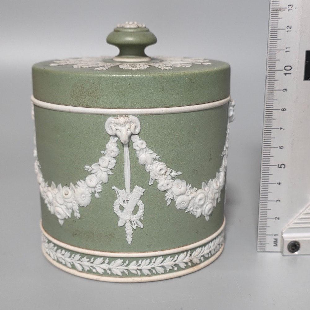 Delightful Green Wedgwood Tobacco jar and Cover c1880 View VIII