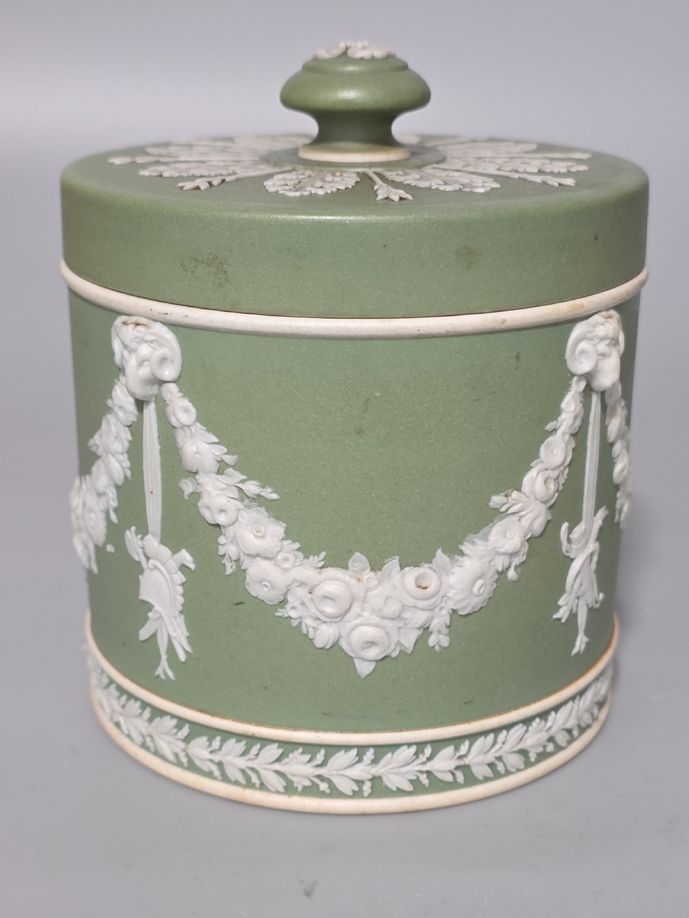 Delightful Green Wedgwood Tobacco jar and Cover c1880 View IX
