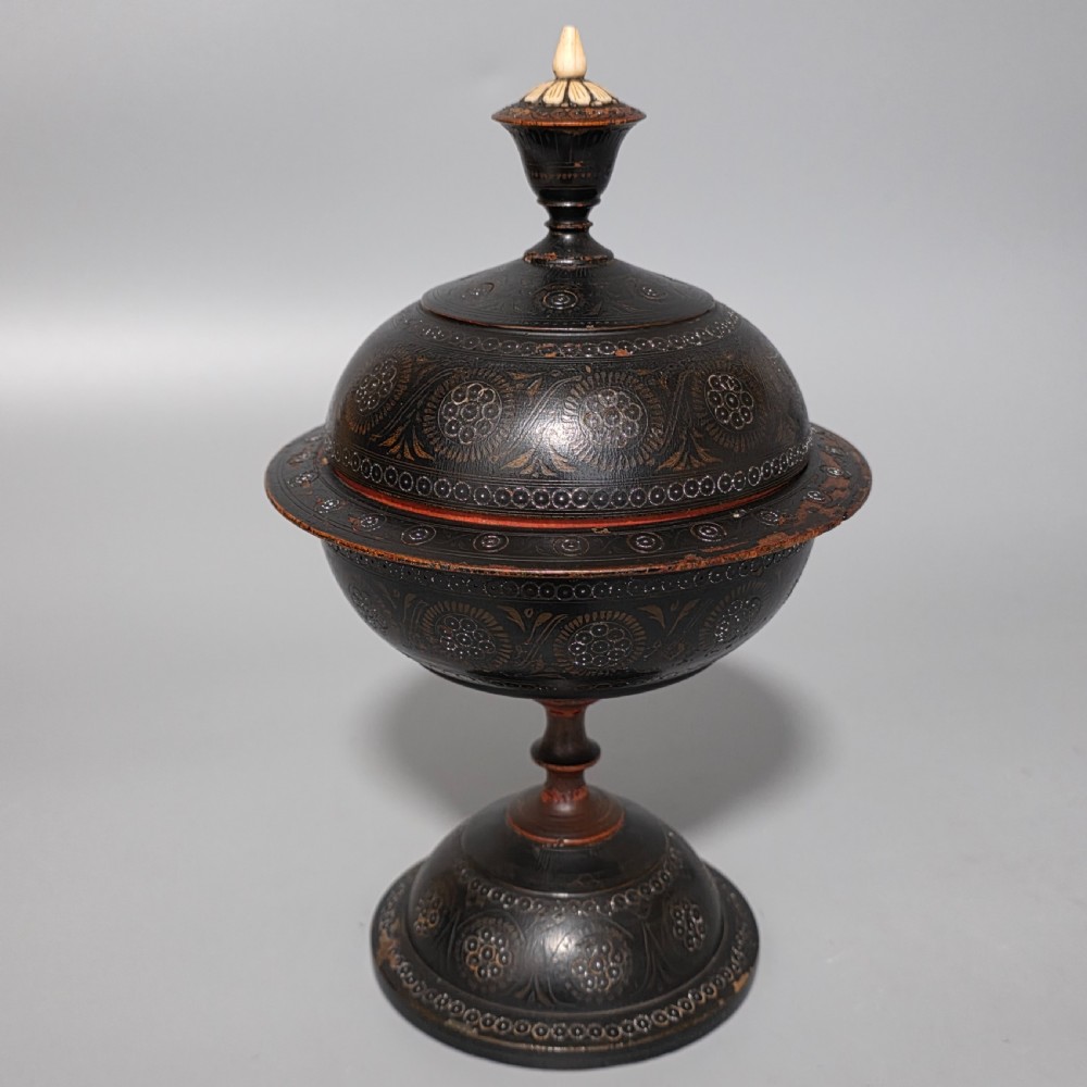 Delightful 19thc Decorated Eastern Lacquered Bowl & Cover View II