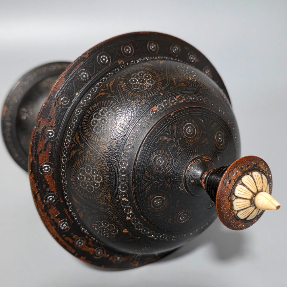 Delightful 19thc Decorated Eastern Lacquered Bowl & Cover View XIII