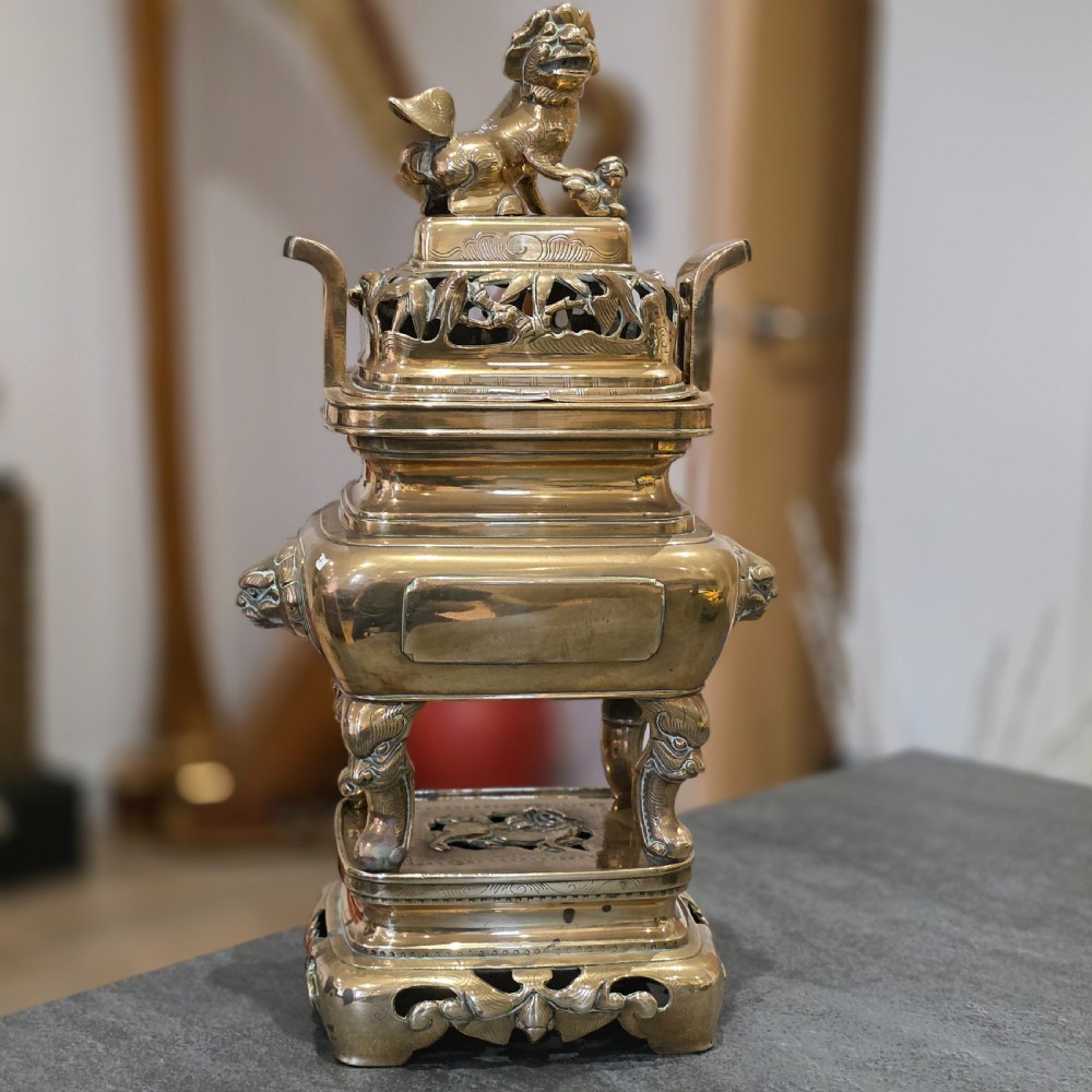 Stunning large mid/late19th century Chinese bronze/brass censer on stand View III