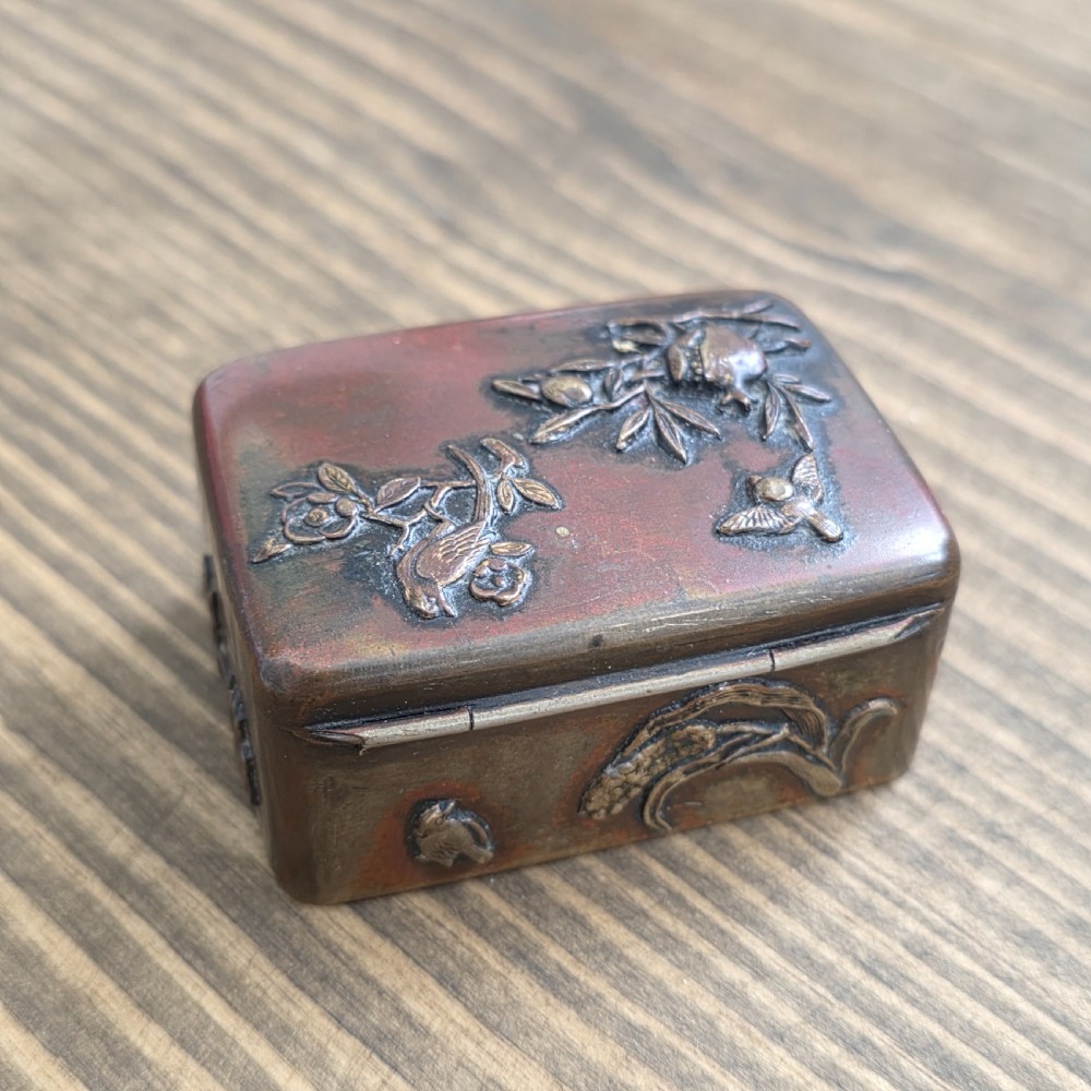 Antique Japanese Bronze/Brass Snuff Box Mid 19thc View VII
