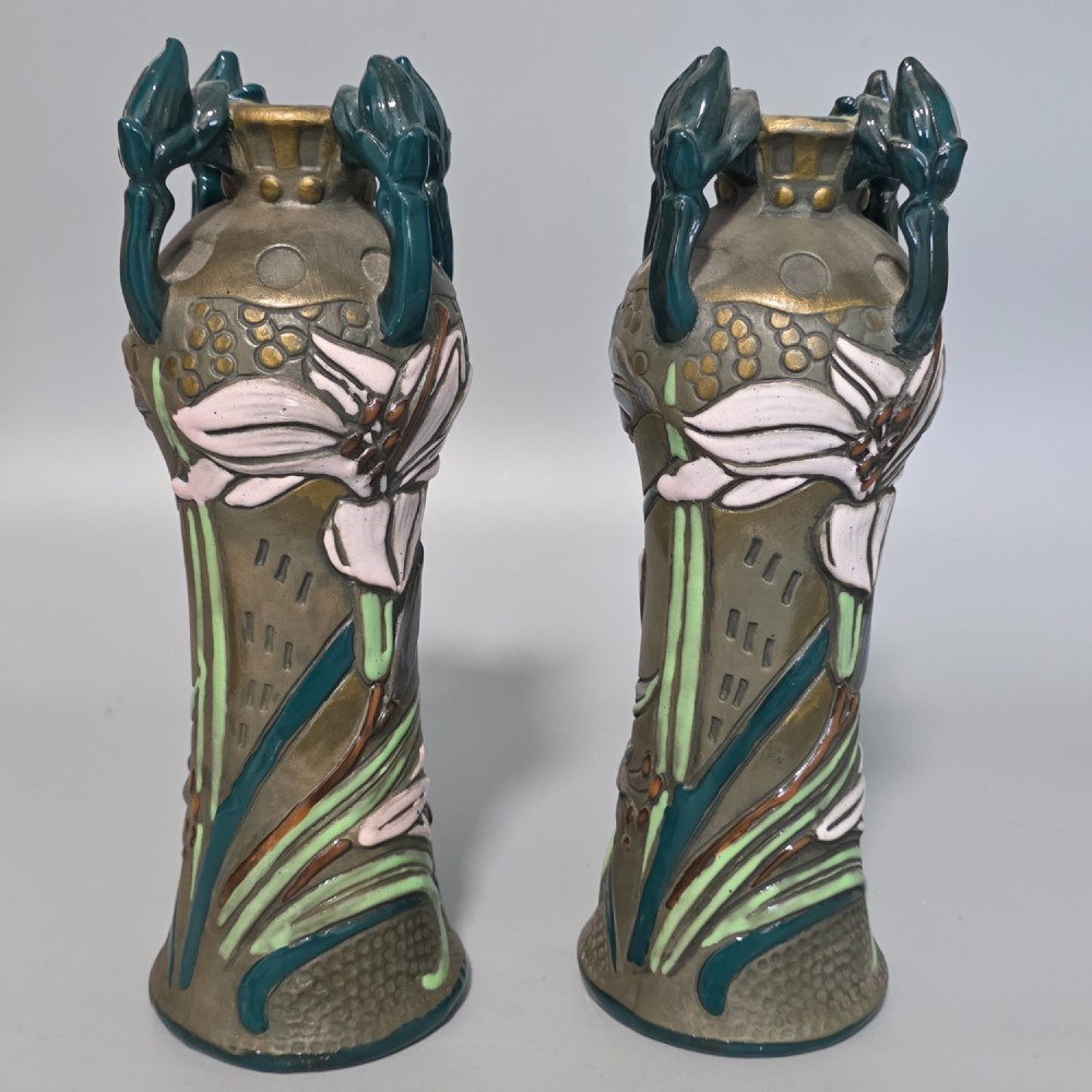Pair of Art Nouveau Austrian Amphora Reissner & Kessel Vases 24.5cm View II