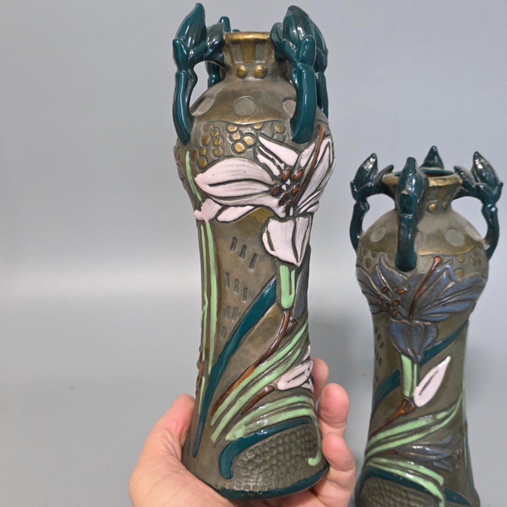 Pair of Art Nouveau Austrian Amphora Reissner & Kessel Vases 24.5cm View V