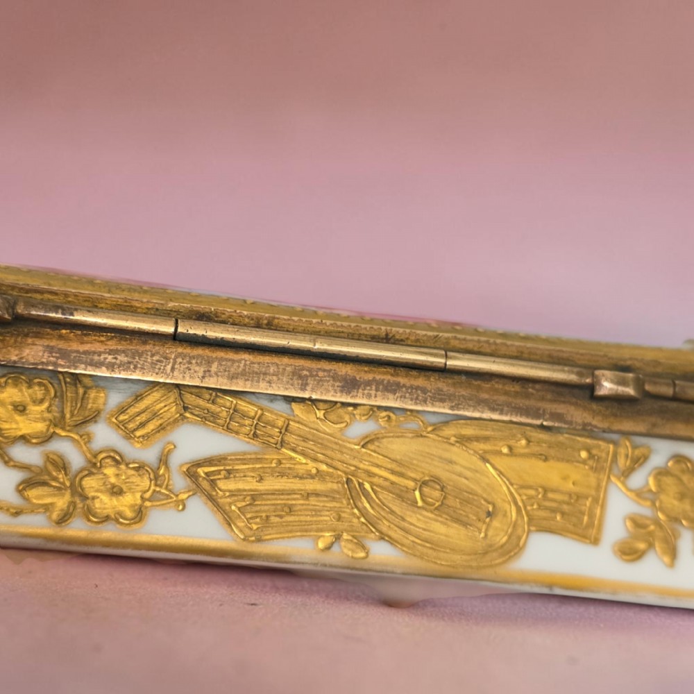 Rare 19th Century French Porcelain Snuff Box – Harp Form – Hand Painted View VIII