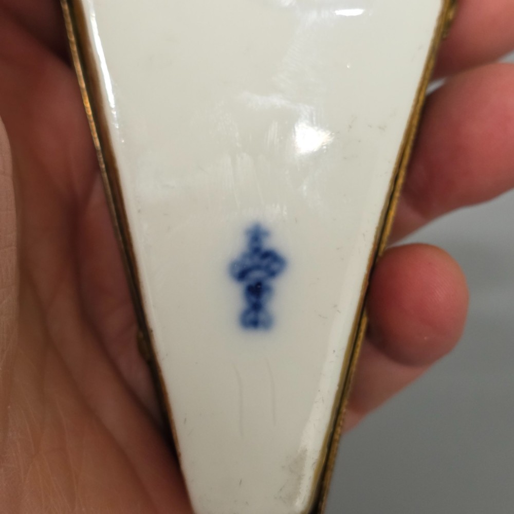 Rare 19th Century French Porcelain Snuff Box – Harp Form – Hand Painted View X