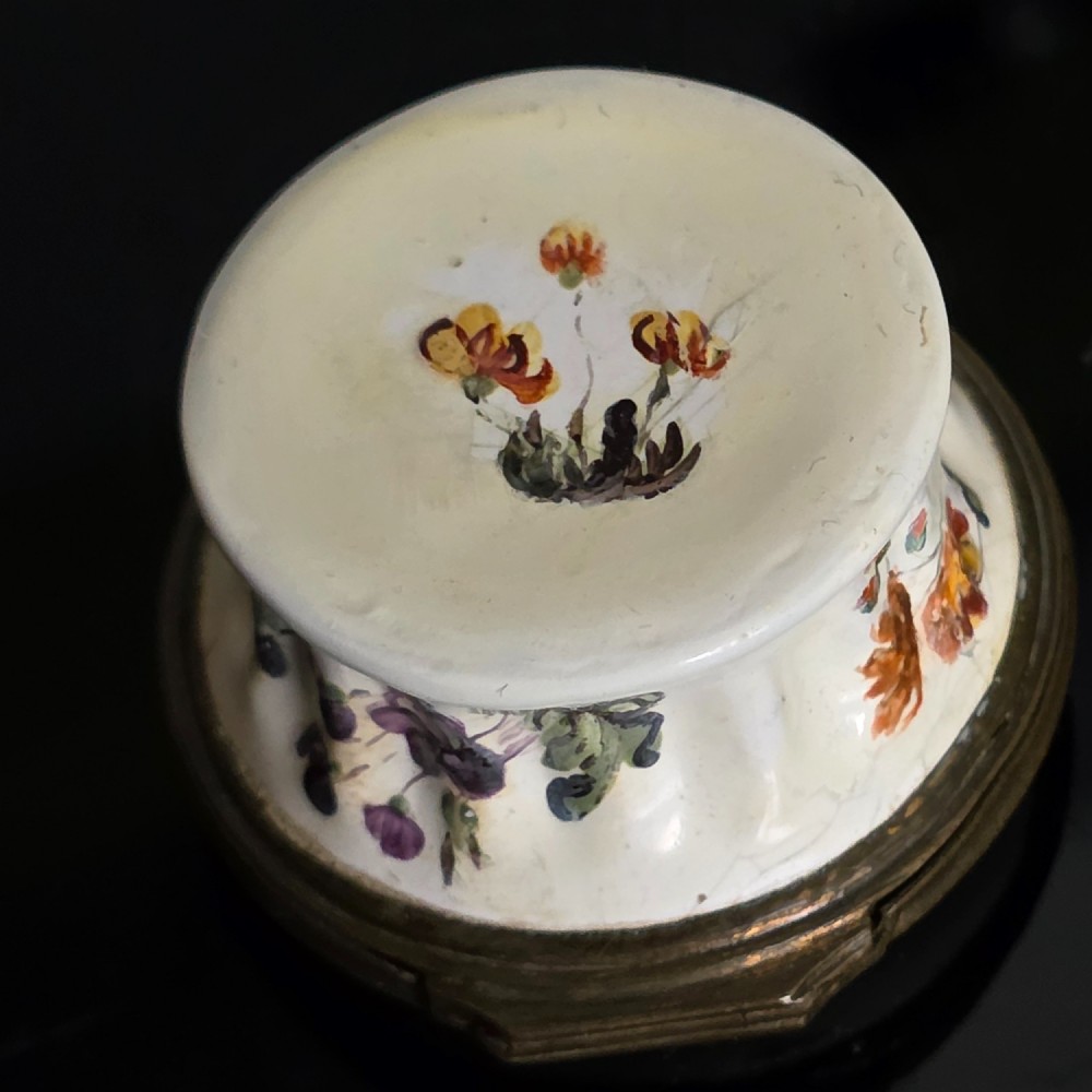A South Staffordshire enamel snuff-box circa 1770 View V
