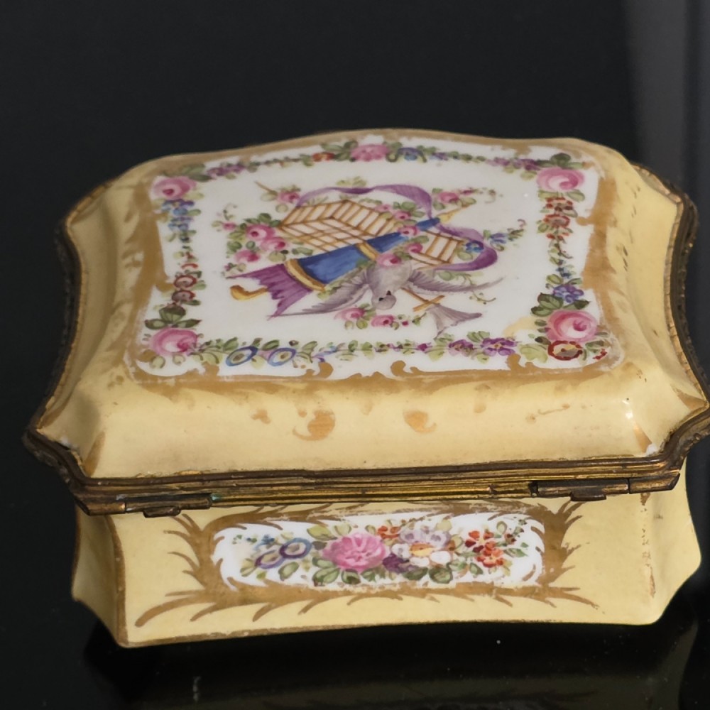 Sevres Style Yellow Ground Porcelain Box – Love Birds & Floral Decoration – c.1890 View II