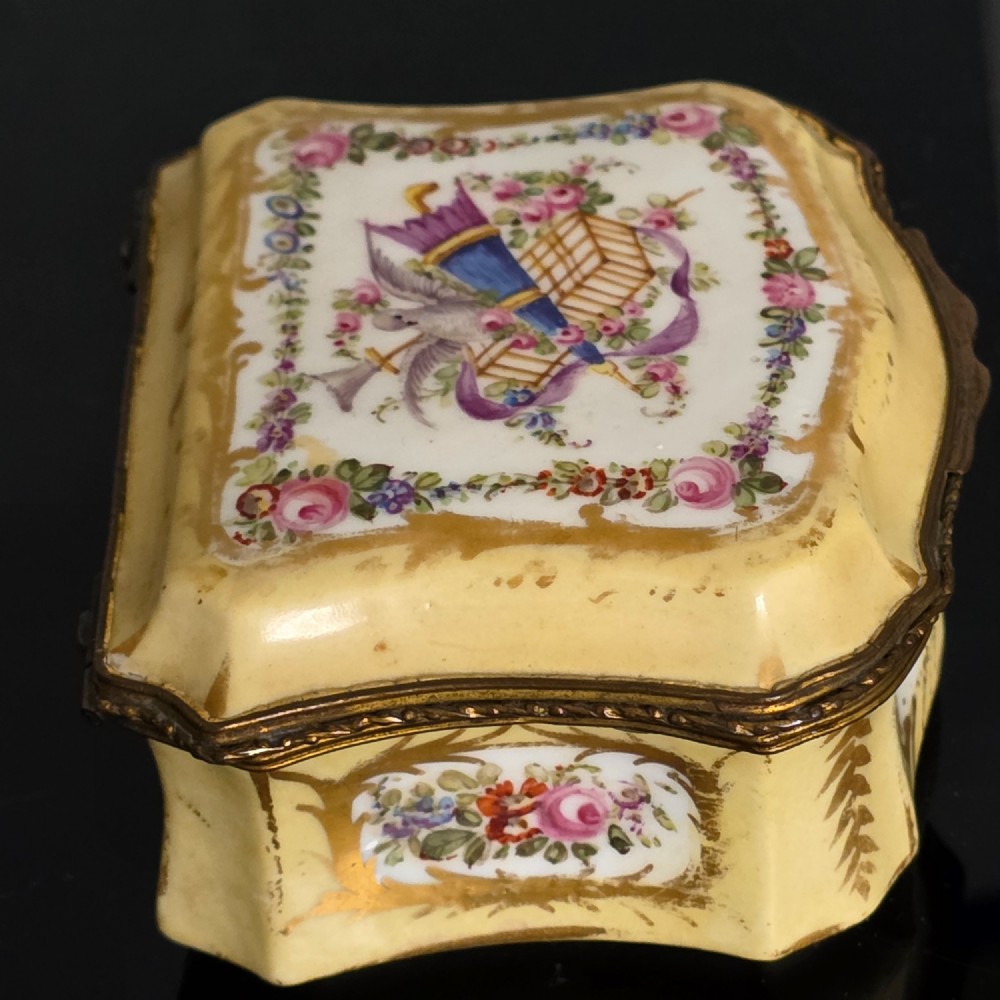 Sevres Style Yellow Ground Porcelain Box – Love Birds & Floral Decoration – c.1890 View IV