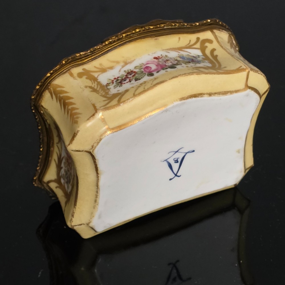 Sevres Style Yellow Ground Porcelain Box – Love Birds & Floral Decoration – c.1890 View XII